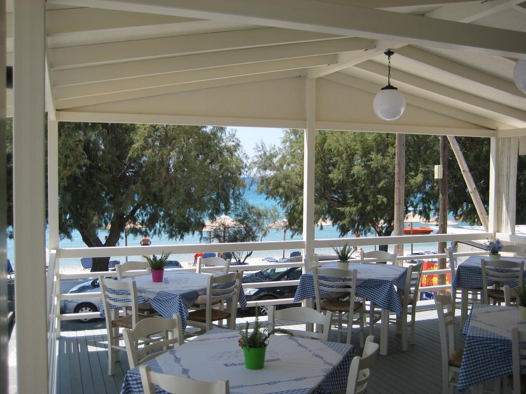 Zefiros Beach Hotel Mykali Exterior photo