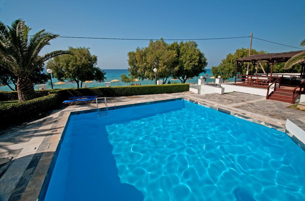 Zefiros Beach Hotel Mykali Exterior photo